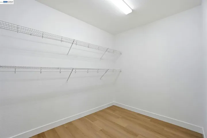 walking closet