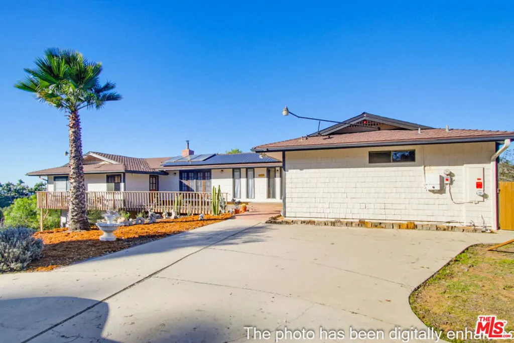 3709 Buena Creek Road, Vista, California 92084 — photo 4