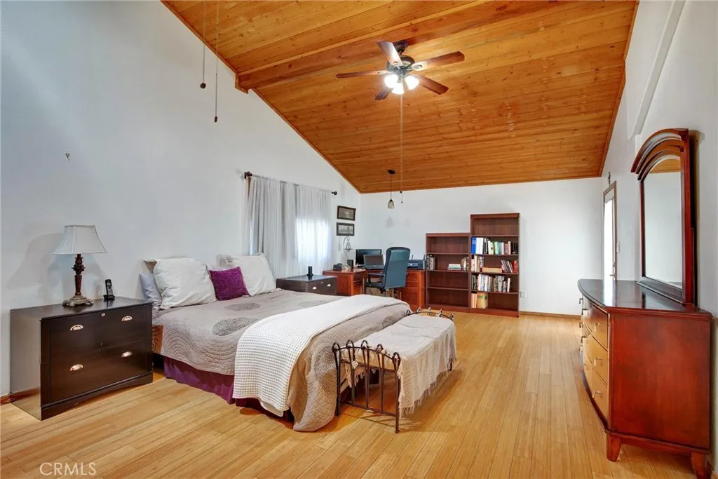 Top Floor Bedroom/Master ensuite
