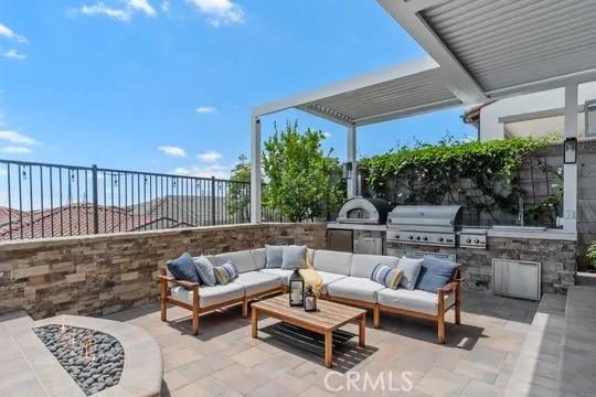 1708 Sonora Creek, Lake Forest, California 92610