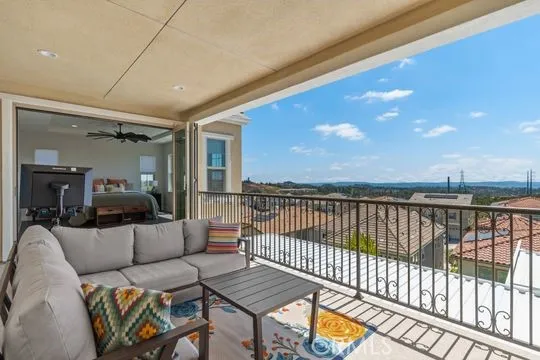 1708 Sonora Creek, Lake Forest, California 92610