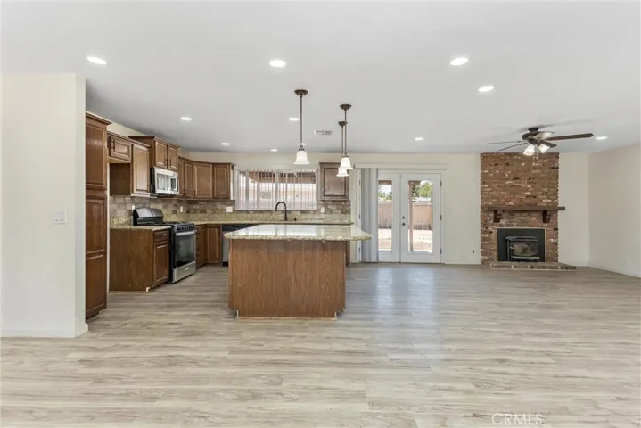 19891 Talihina Road, Apple Valley, California 92307