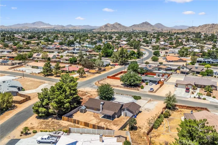 19891 Talihina Road, Apple Valley, California 92307