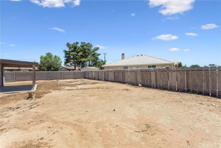 19891 Talihina Road, Apple Valley, California 92307