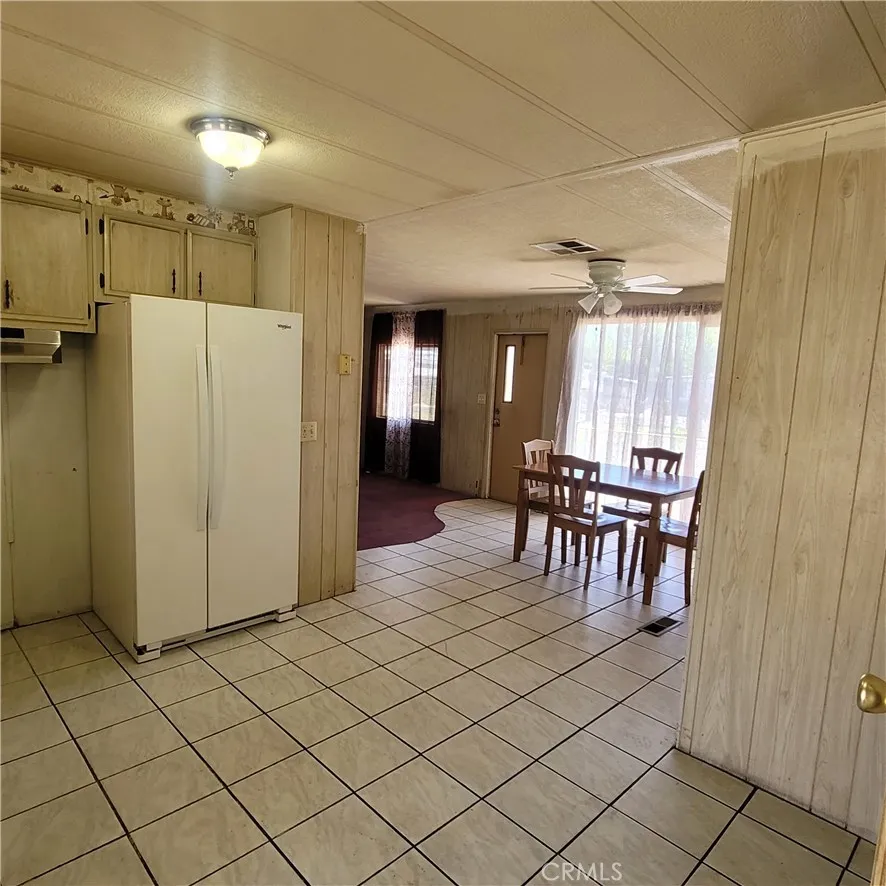 Kitchen to dining area