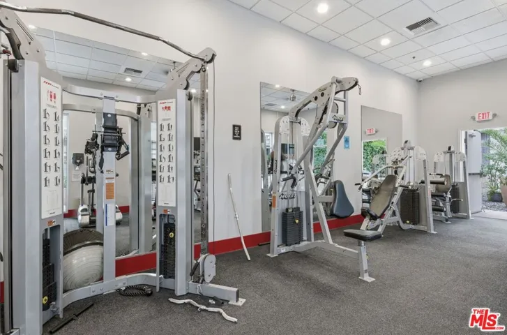 645 W 9th Street 406, Los Angeles, California 90015