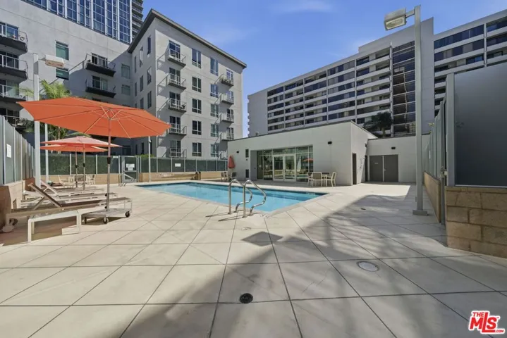 645 W 9th Street 406, Los Angeles, California 90015