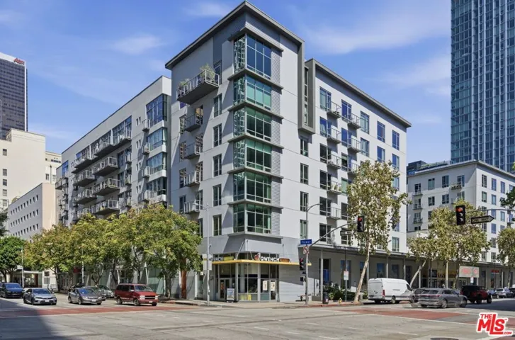 645 W 9th Street 406, Los Angeles, California 90015