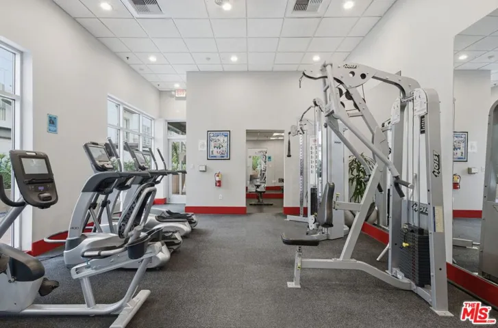 645 W 9th Street 406, Los Angeles, California 90015