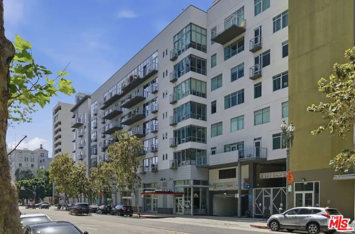 645 W 9th Street 406, Los Angeles, California 90015