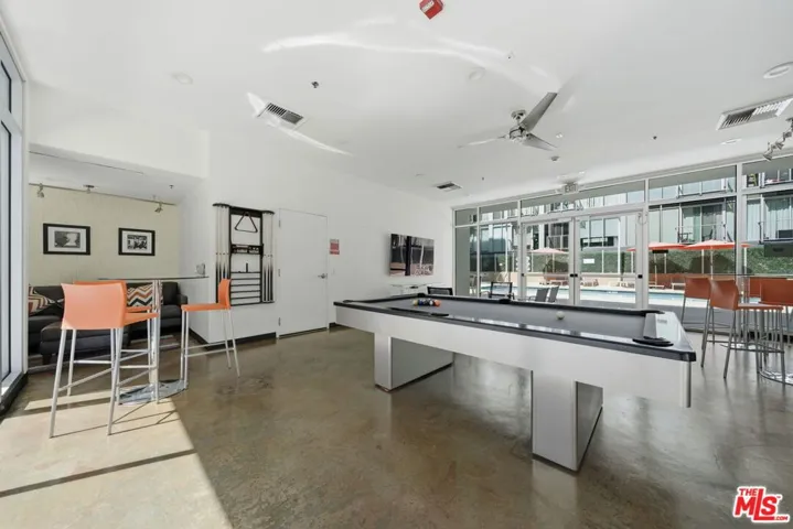 645 W 9th Street 406, Los Angeles, California 90015