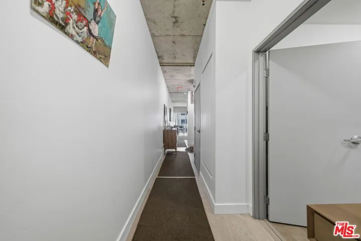 645 W 9th Street 406, Los Angeles, California 90015