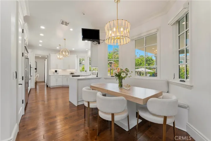 4358 Fairlawn Drive, La Canada Flintridge, California 91011