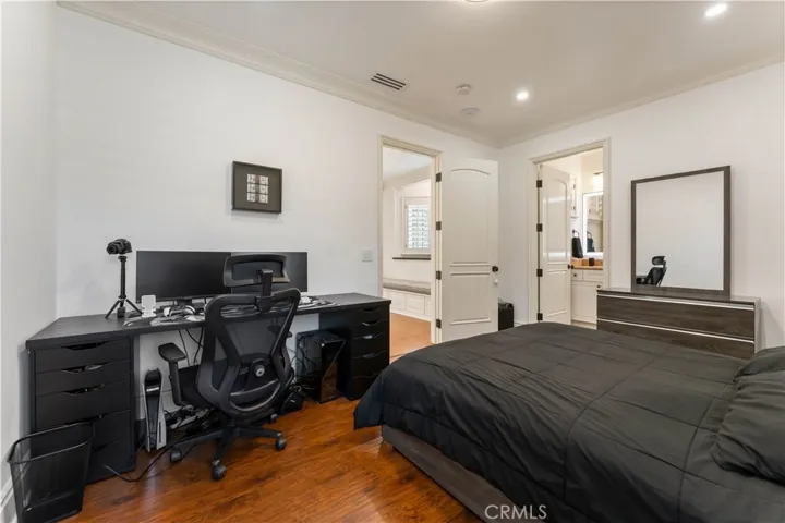4358 Fairlawn Drive, La Canada Flintridge, California 91011