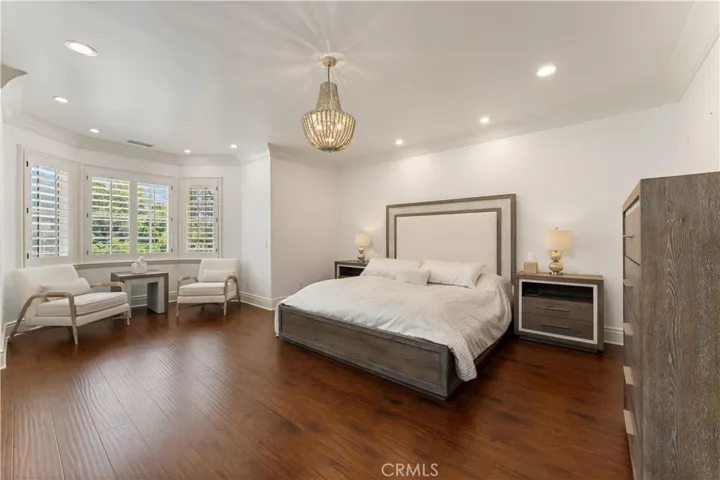4358 Fairlawn Drive, La Canada Flintridge, California 91011