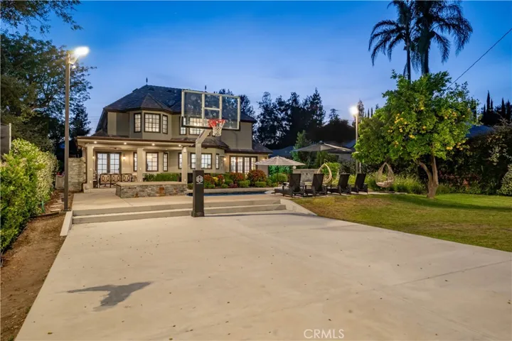4358 Fairlawn Drive, La Canada Flintridge, California 91011