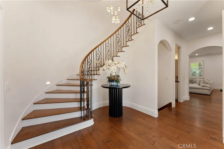 4358 Fairlawn Drive, La Canada Flintridge, California 91011