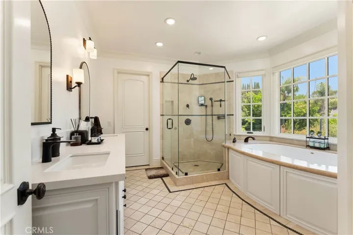 4358 Fairlawn Drive, La Canada Flintridge, California 91011