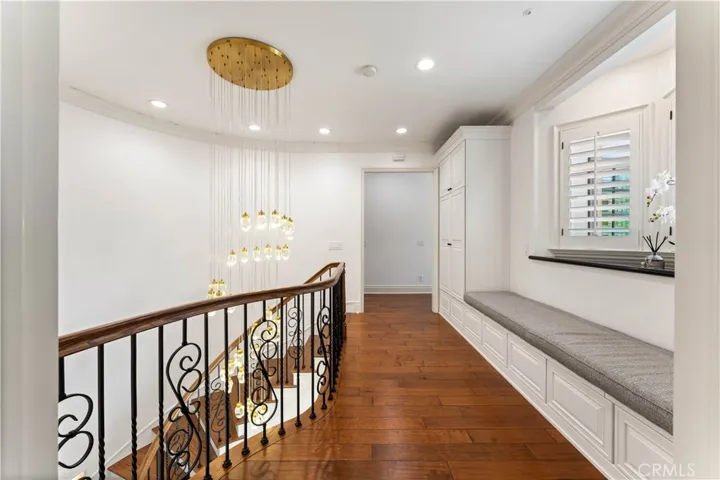 4358 Fairlawn Drive, La Canada Flintridge, California 91011
