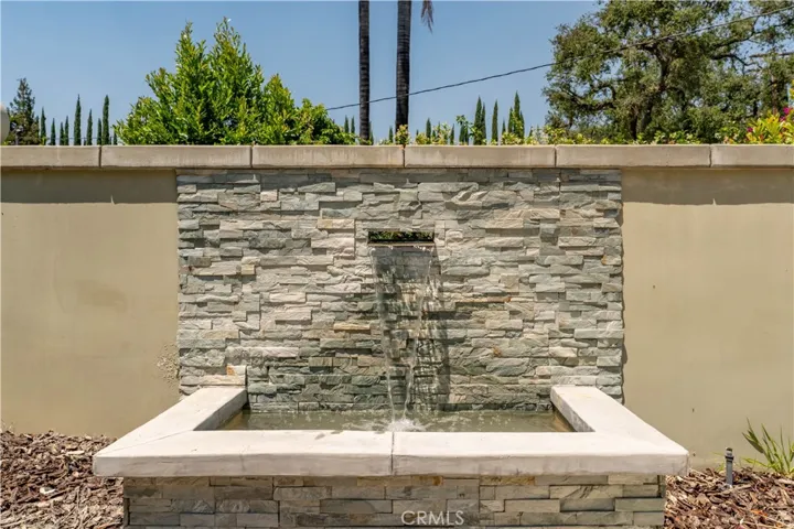4358 Fairlawn Drive, La Canada Flintridge, California 91011
