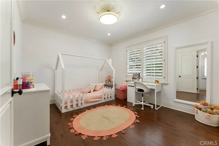 4358 Fairlawn Drive, La Canada Flintridge, California 91011