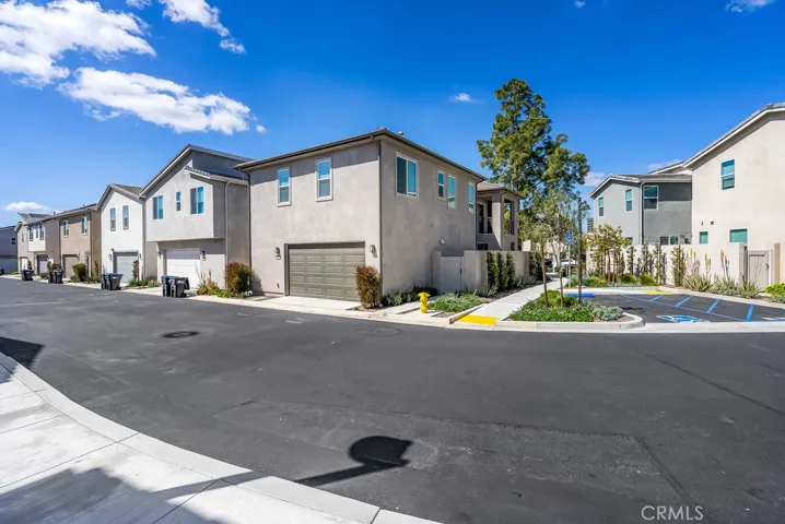 120 Zawn, Irvine, California 92618