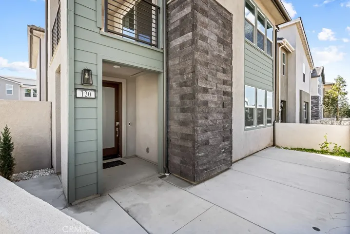 120 Zawn, Irvine, California 92618