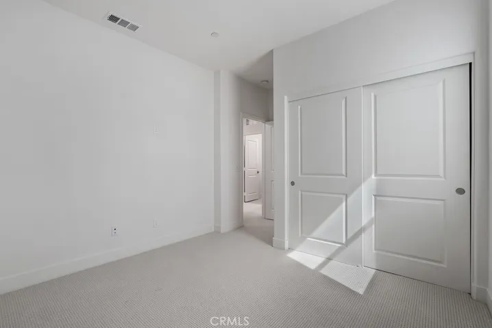 120 Zawn, Irvine, California 92618