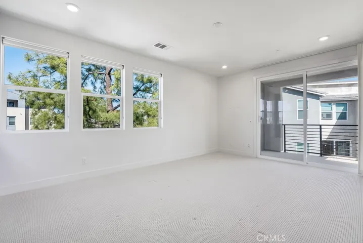 120 Zawn, Irvine, California 92618