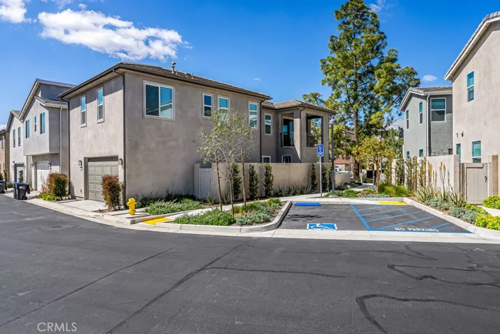 120 Zawn, Irvine, California 92618