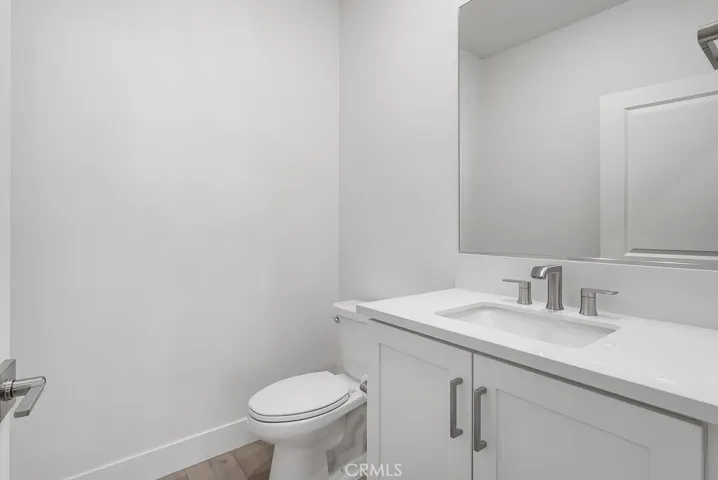 120 Zawn, Irvine, California 92618