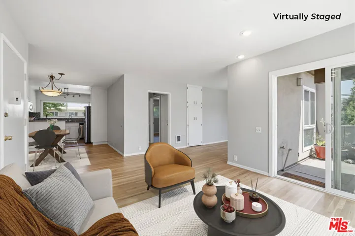 11120 Queensland Street D40, Los Angeles, California 90034