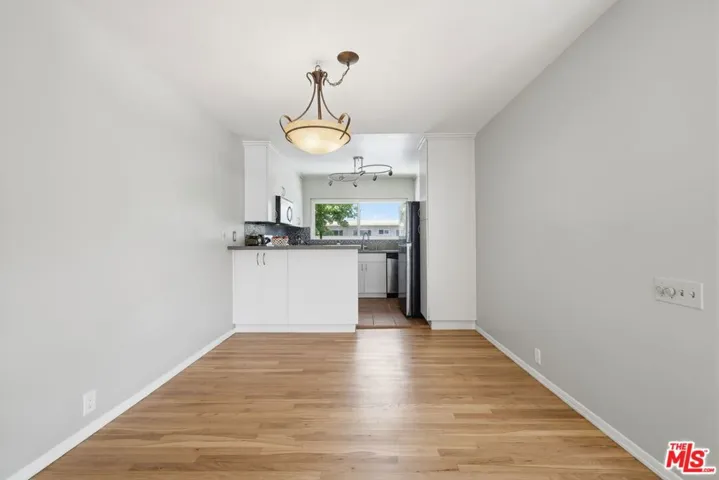 11120 Queensland Street D40, Los Angeles, California 90034