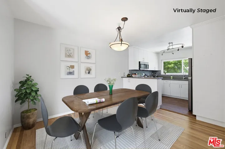 11120 Queensland Street D40, Los Angeles, California 90034