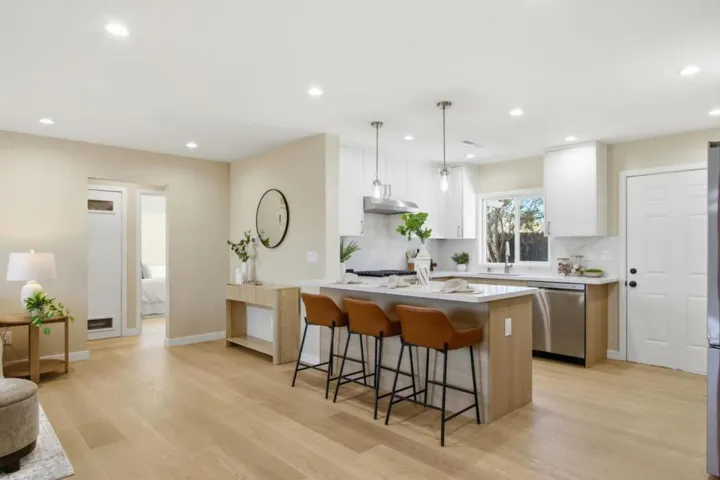 1150 Kiely Boulevard, Santa Clara, California 95051