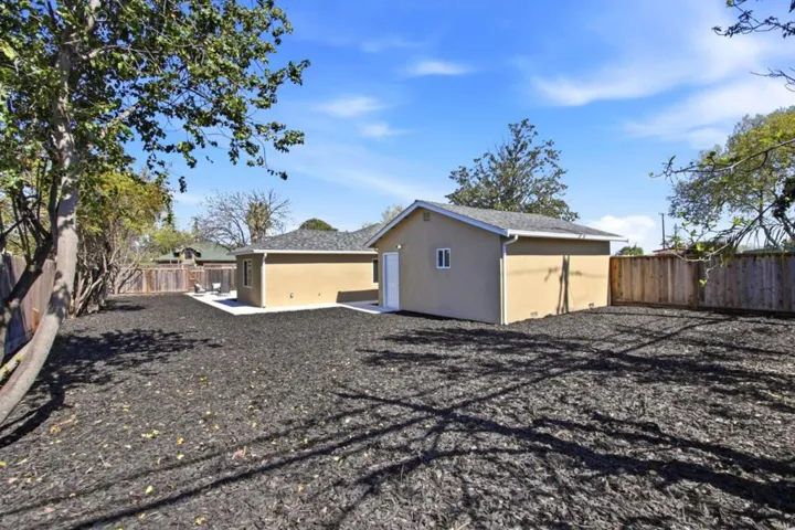 1150 Kiely Boulevard, Santa Clara, California 95051