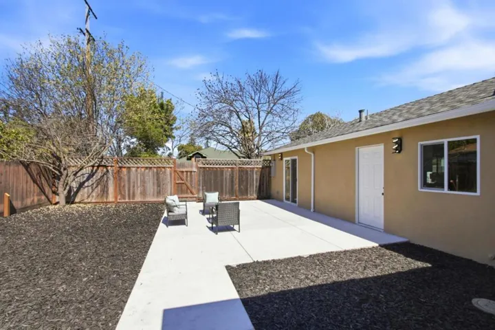 1150 Kiely Boulevard, Santa Clara, California 95051