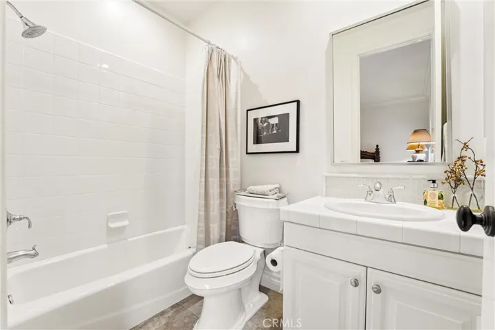 2nd Bedroom Suite Bathroom on the 2nd floor