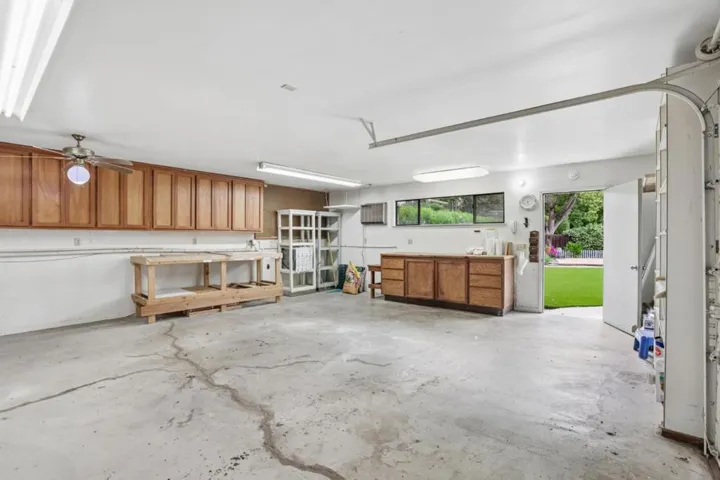 Workshop/separate structure