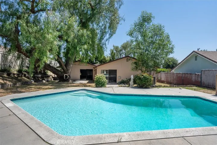 10609 Jimenez Street, Sylmar, California 91342