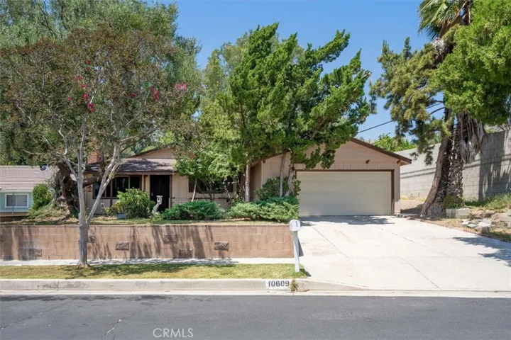 10609 Jimenez Street, Sylmar, California 91342