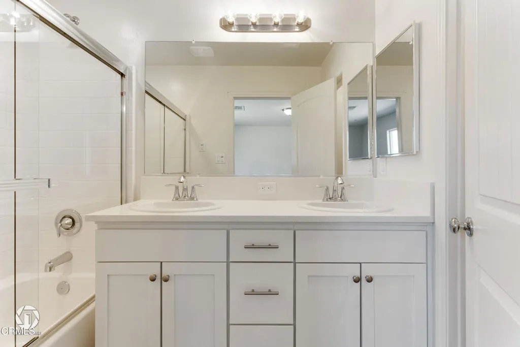 025-3809BalvicarDrive-Bakersfield-CA-933
