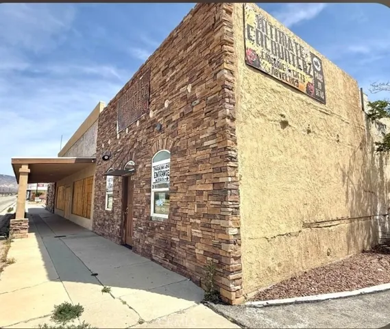 15932 Sierra Highway, Mojave, California 93501