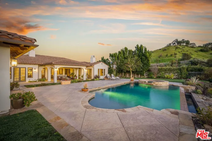 25420 Prado De Azul, Calabasas, California 91302