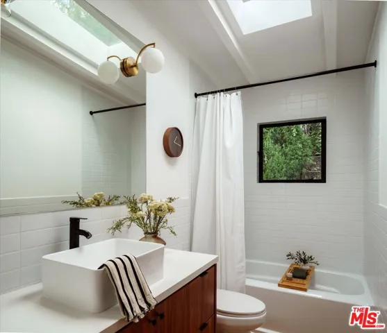1107 Le Gray Avenue, Los Angeles, California 90042