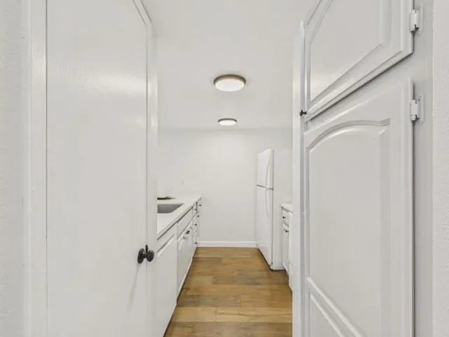 215 Red Oak Drive G, Sunnyvale, California 94086