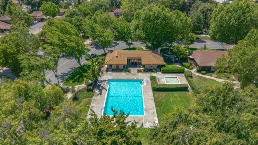 215 Red Oak Drive G, Sunnyvale, California 94086