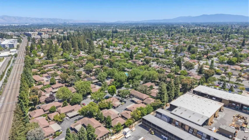 215 Red Oak Drive G, Sunnyvale, California 94086
