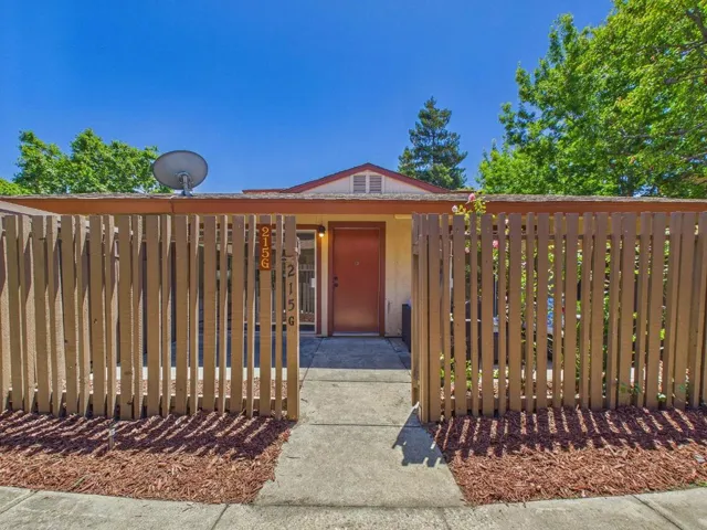 215 Red Oak Drive G, Sunnyvale, California 94086