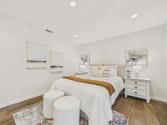 215 Red Oak Drive G, Sunnyvale, California 94086